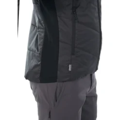 ICEBREAKER MENS HELIX JACKET BLK 20 -Columbia || Millet || The North Face Sales 9 72004 104845 001 05